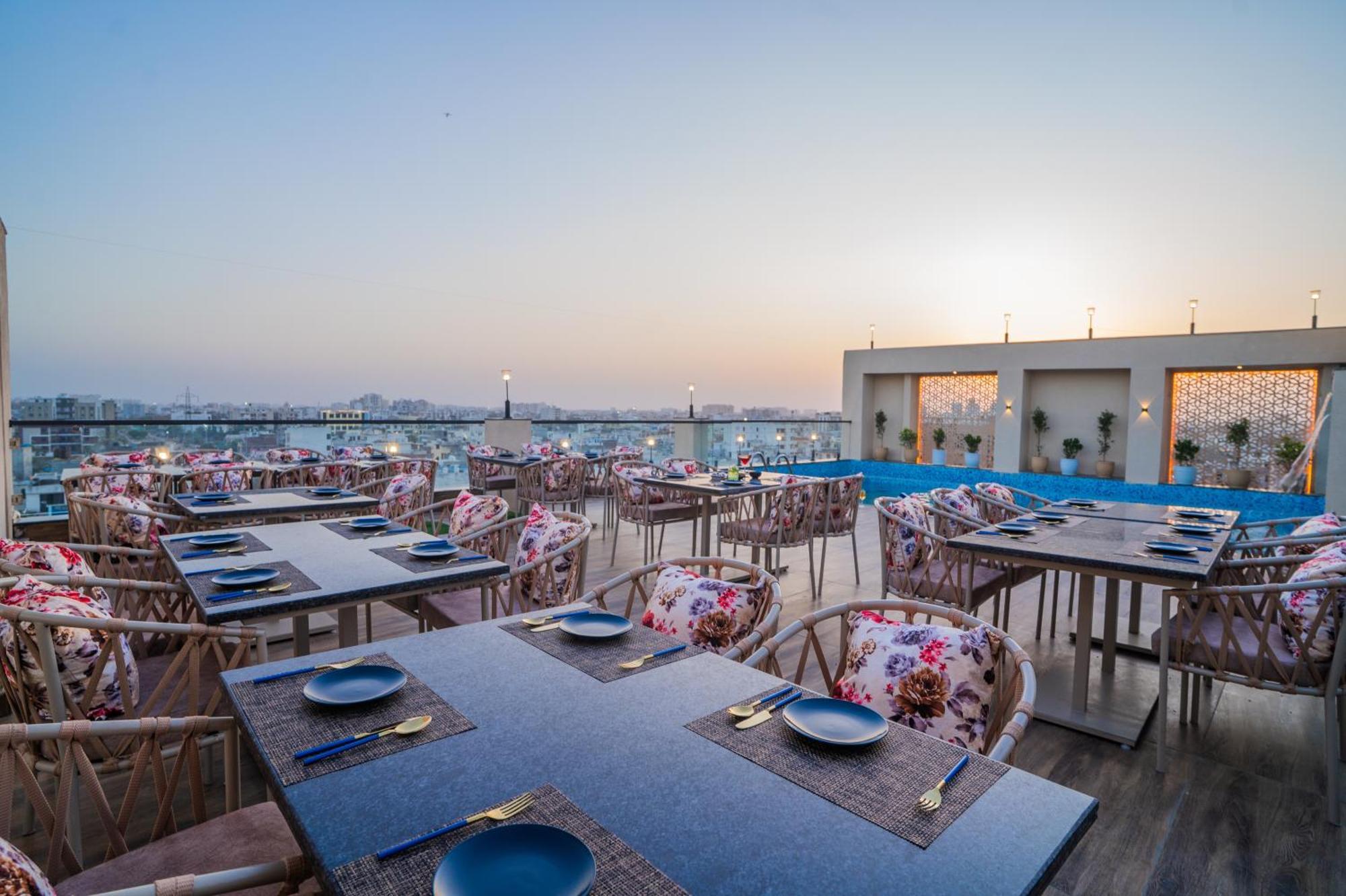 Royal Prime - A City Center Boutique Hotel In Jaipur Exteriör bild