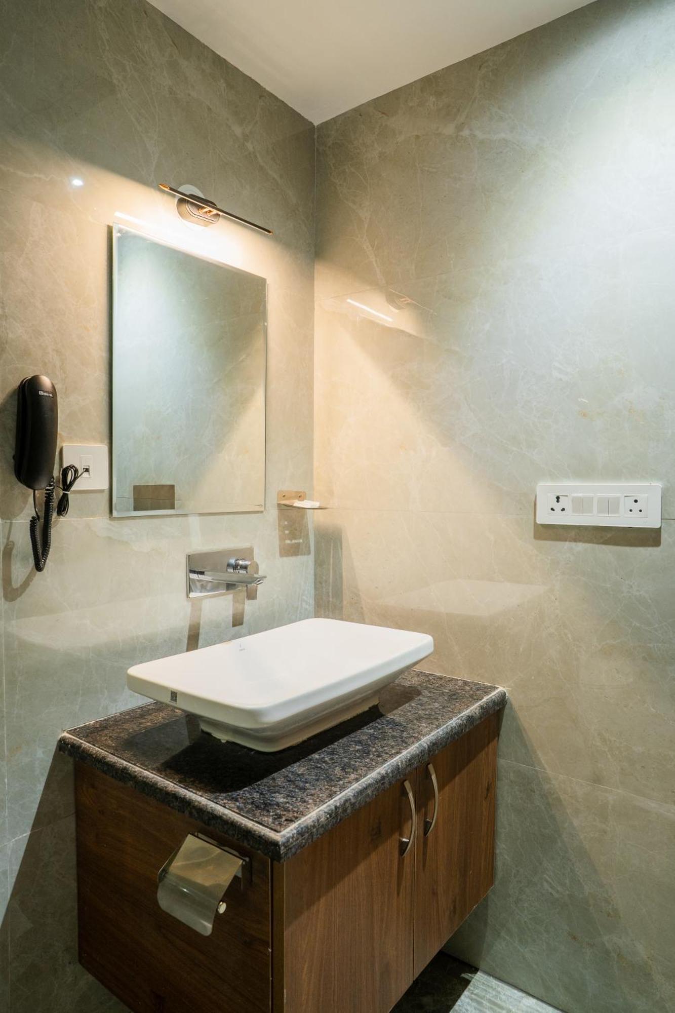 Royal Prime - A City Center Boutique Hotel In Jaipur Exteriör bild