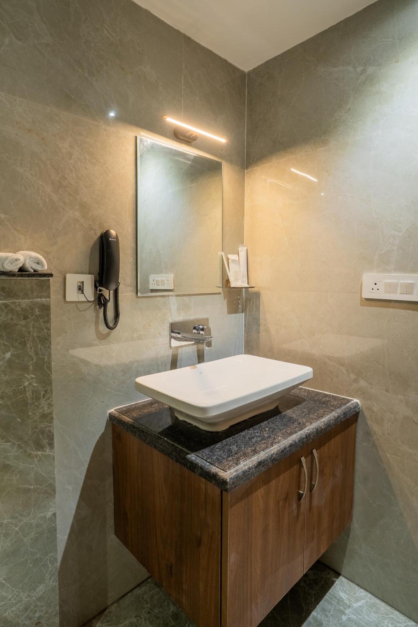 Royal Prime - A City Center Boutique Hotel In Jaipur Exteriör bild